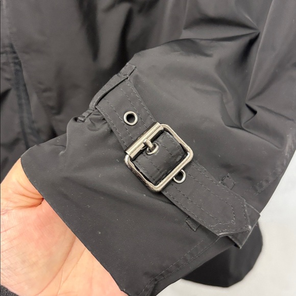 Burberry Dark Trench Coat with Check Lining - Picture 4 of 6